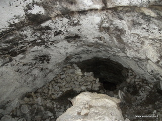 Grotta Falconiera